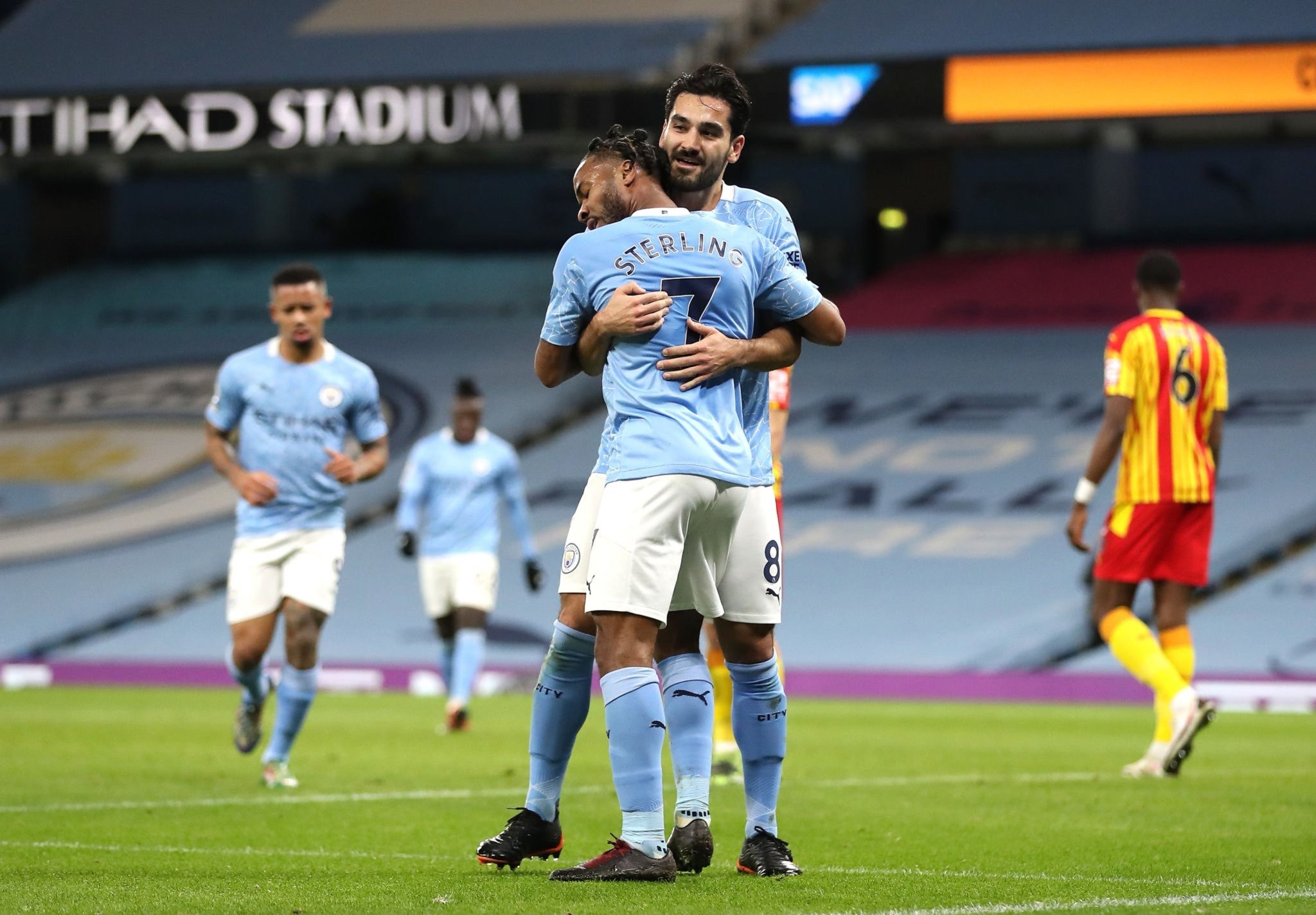 西王男篮来 西王男篮来